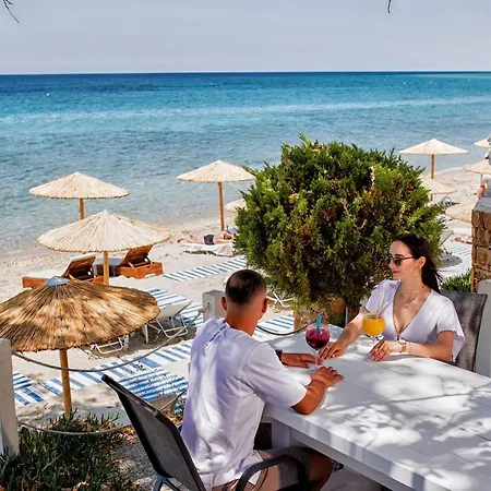 מלון Halkidiki Greek Pride Seafront