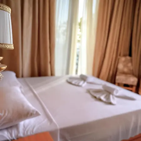 Halkidiki Greek Pride Seafront מלון 4*