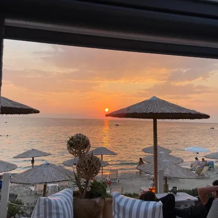 מלון Halkidiki Greek Pride Seafront