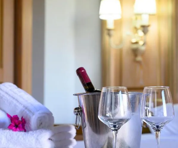 Greek Pride Seafront Hotel Skála Foúrkas