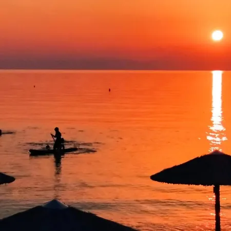 Halkidiki Greek Pride Seafront فندق Skála Foúrkas